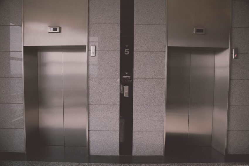 Do you need help with maintaining your elevator in your home or business? Check out these 5 tips on elevator maintenance!